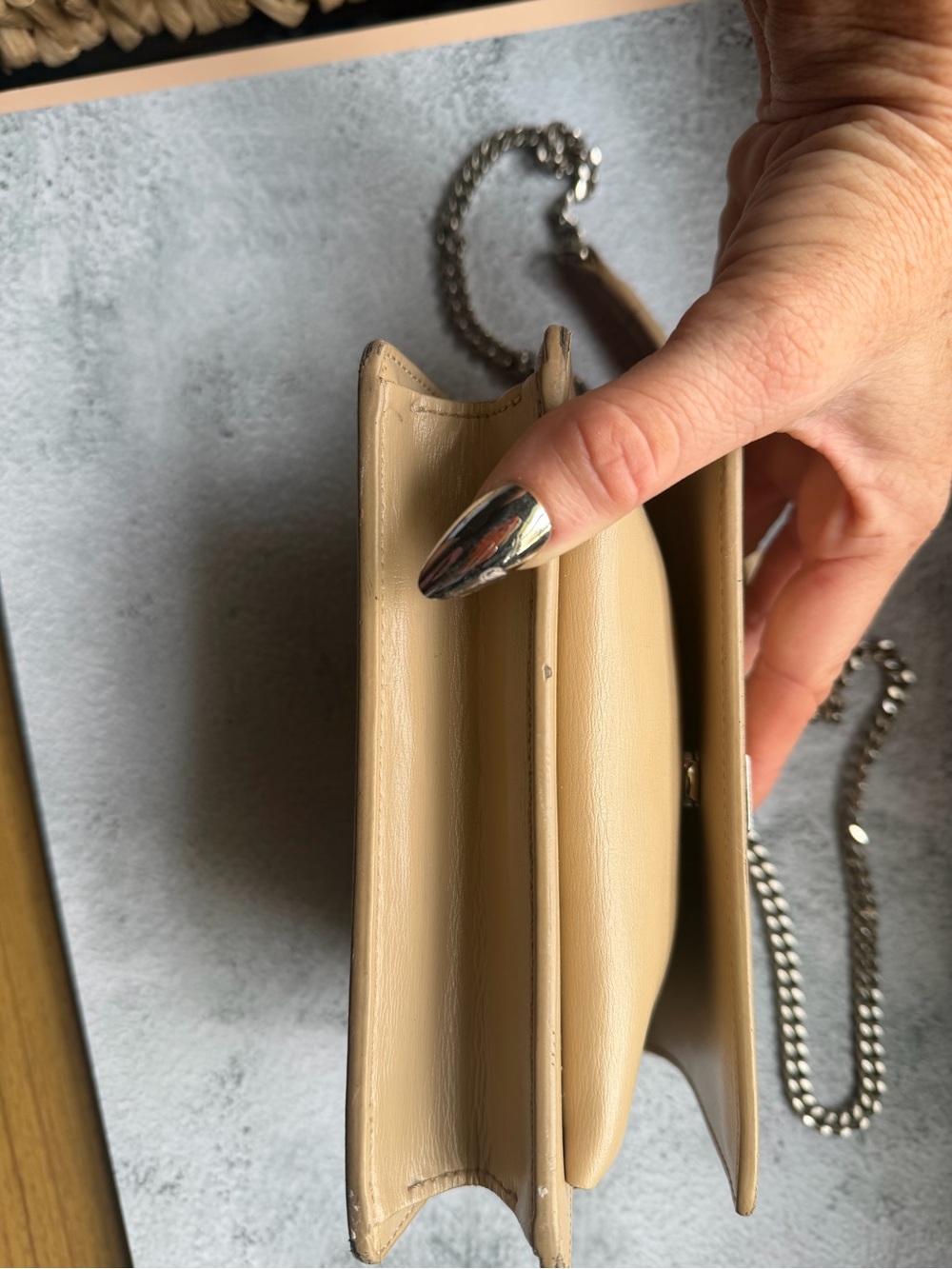 Saint Laurent Beige Monogram leather bag - Picture 6 of 16